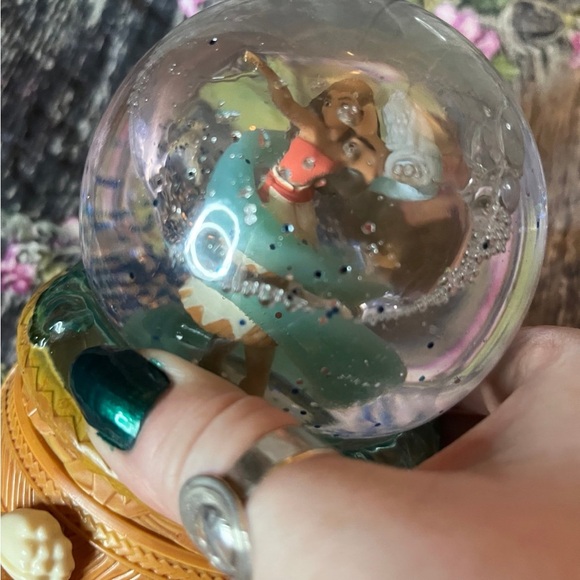 JAKKS Pacific Disney Moana's Musical Water Snow Globe and Jewelry Box WORKS 6" - Picture 12 of 12